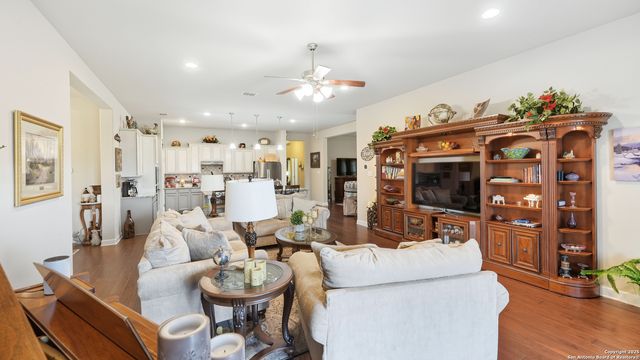 229 Pecan, New Braunfels, TX 78130