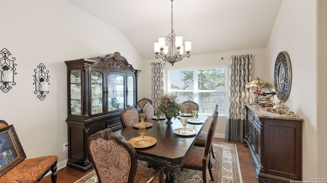 229 Pecan, New Braunfels, TX 78130