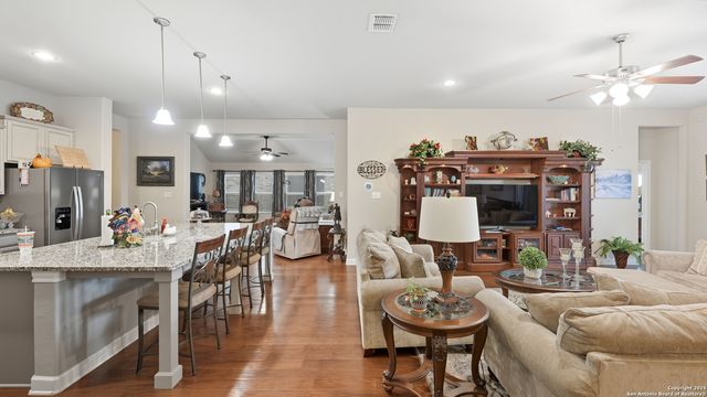 229 Pecan, New Braunfels, TX 78130
