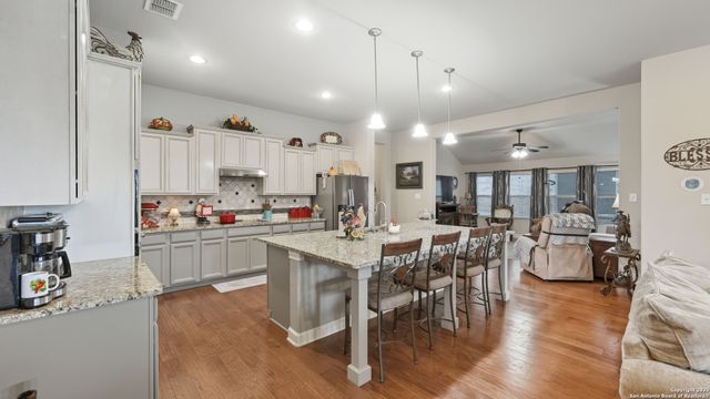 229 Pecan, New Braunfels, TX 78130