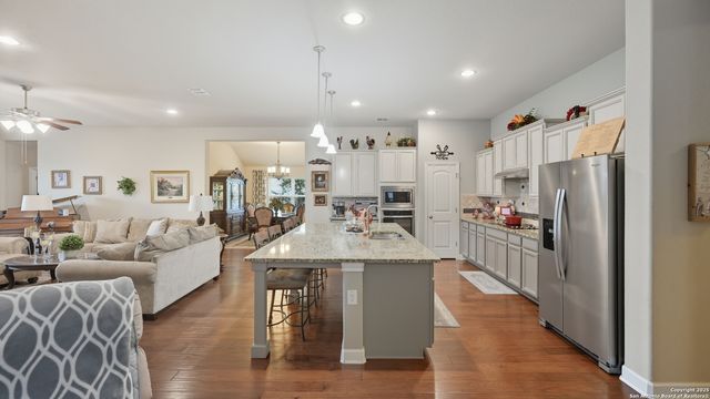 229 Pecan, New Braunfels, TX 78130