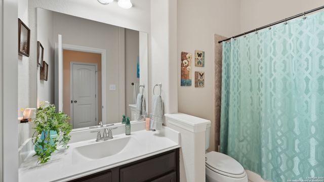 229 Pecan, New Braunfels, TX 78130