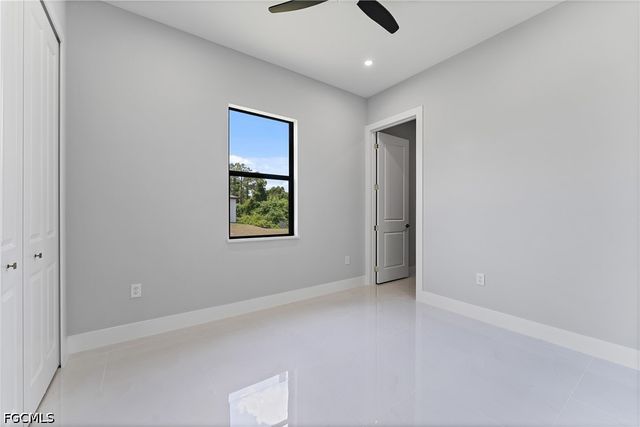 320 Long AVE S, Lehigh Acres, FL 33974