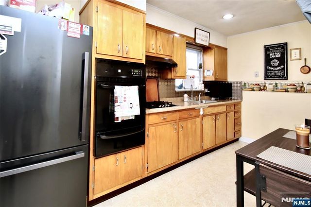 604 Elm Avenue, Saddle Brook, NJ 07663