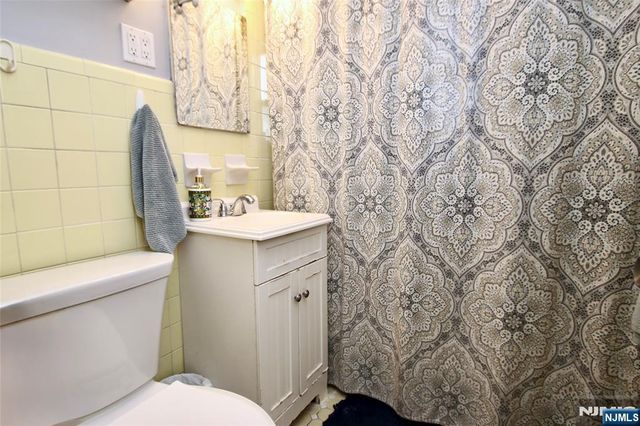 604 Elm Avenue, Saddle Brook, NJ 07663