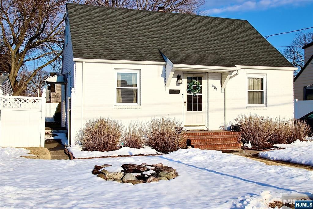 604 Elm Avenue, Saddle Brook, NJ 07663