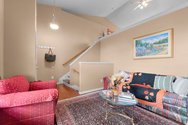 558 E HARVEST MOON DR, Pleasant Grove, UT 84062