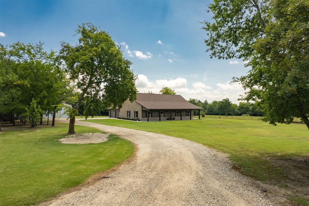 16 CR 1193, Yantis, TX 75497