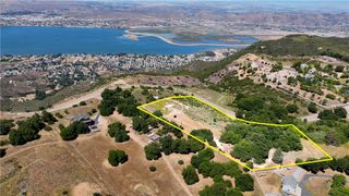 34561 S Main Divide, Lake Elsinore, CA 92530