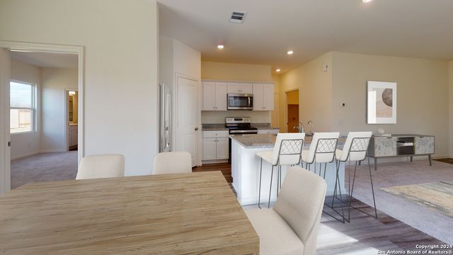 116 Dionicio Loop, Seguin, TX 78155