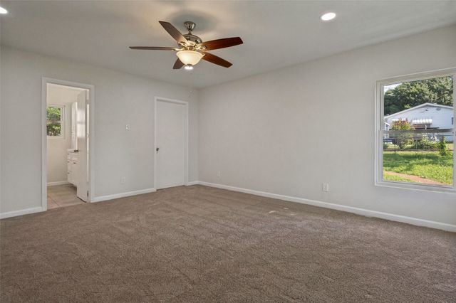 3811 Rolinda Drive, Dallas, TX 75211