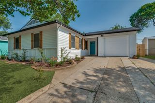 3811 Rolinda Drive, Dallas, TX 75211