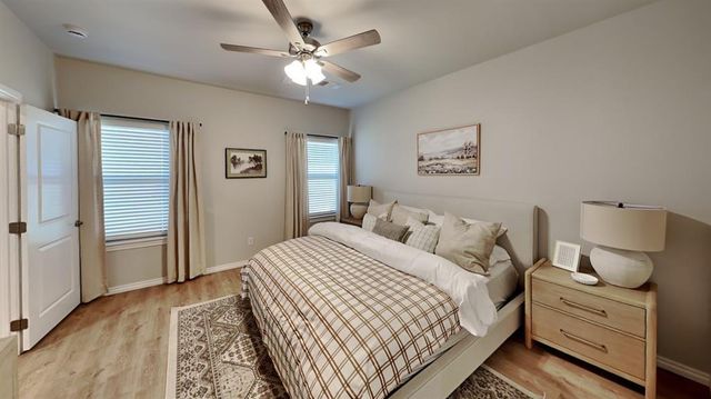 8020 Labelle Drive, Warr Acres, OK 73132