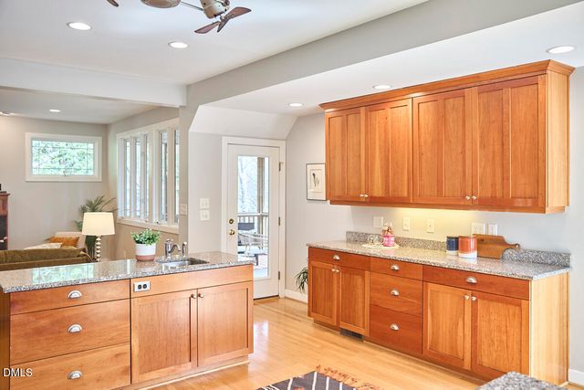 105 Cardiff Place, Chapel Hill, NC 27516