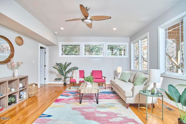 105 Cardiff Place, Chapel Hill, NC 27516