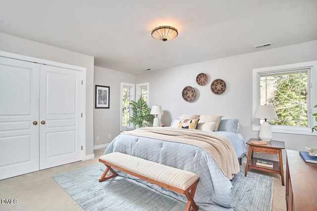 105 Cardiff Place, Chapel Hill, NC 27516