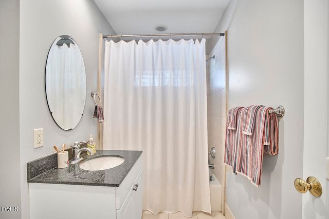 105 Cardiff Place, Chapel Hill, NC 27516