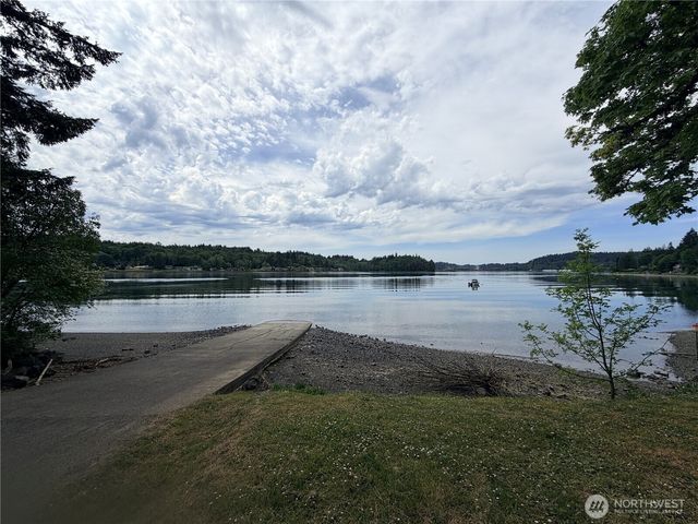 150 E Kingston Way, Shelton, WA 98584