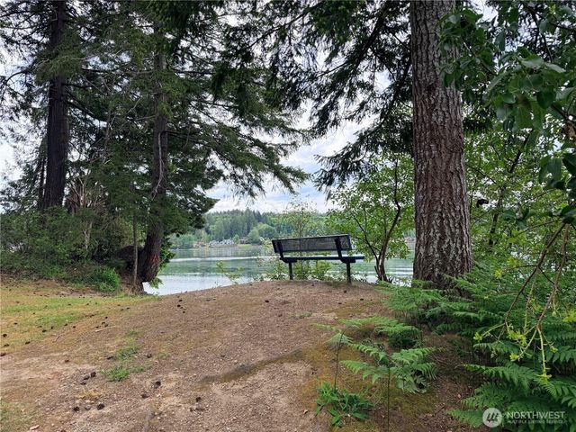 150 E Kingston Way, Shelton, WA 98584