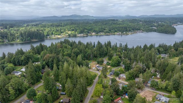150 E Kingston Way, Shelton, WA 98584
