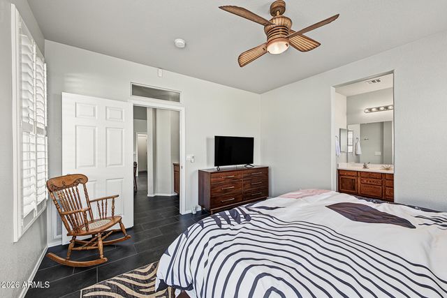 4080 E SOURWOOD Drive, Gilbert, AZ 85298
