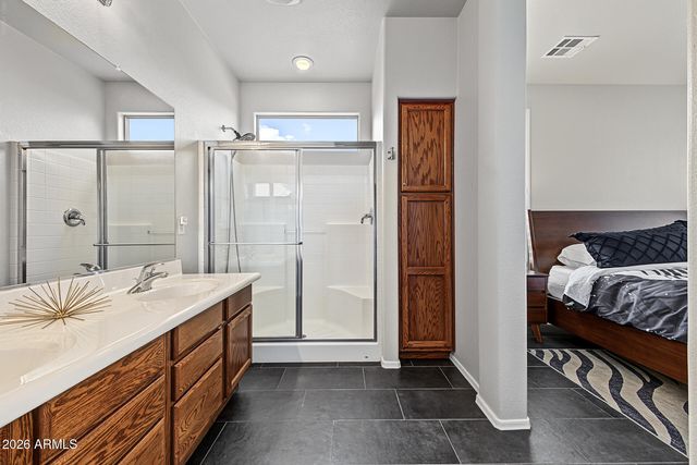 4080 E SOURWOOD Drive, Gilbert, AZ 85298