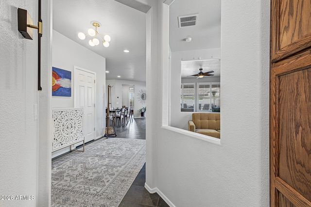 4080 E SOURWOOD Drive, Gilbert, AZ 85298