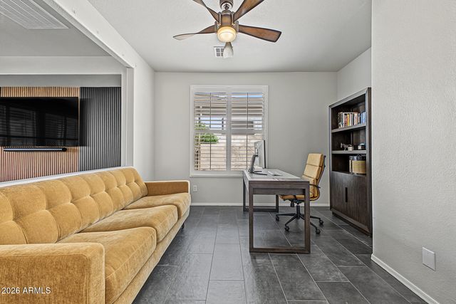 4080 E SOURWOOD Drive, Gilbert, AZ 85298