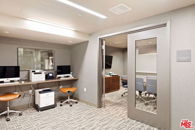 1755 Ocean Avenue 308, Santa Monica, CA 90401