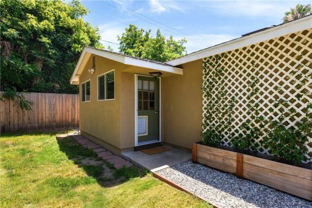 14354 Hatteras Street, Sherman Oaks, CA 91401