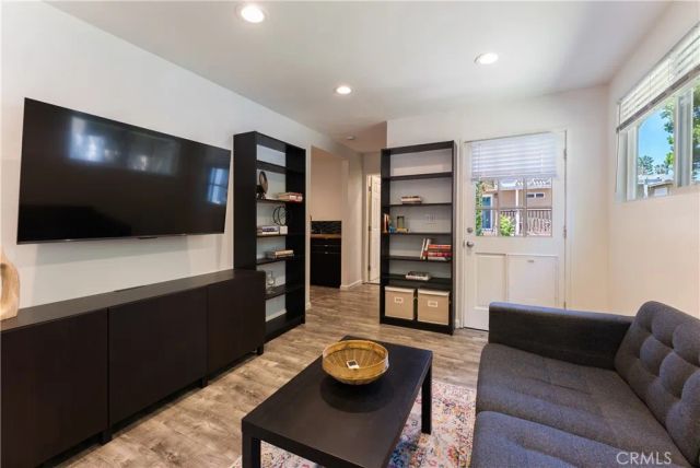 14354 Hatteras Street, Sherman Oaks, CA 91401