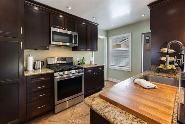 14354 Hatteras Street, Sherman Oaks, CA 91401