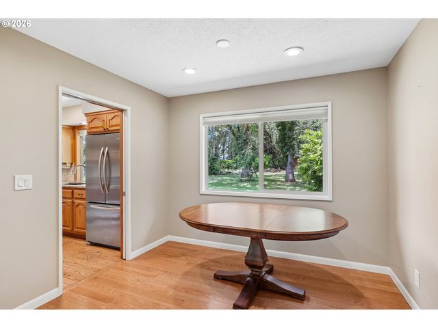 17605 Sw PHEASANT Ln, Beaverton, OR 97003
