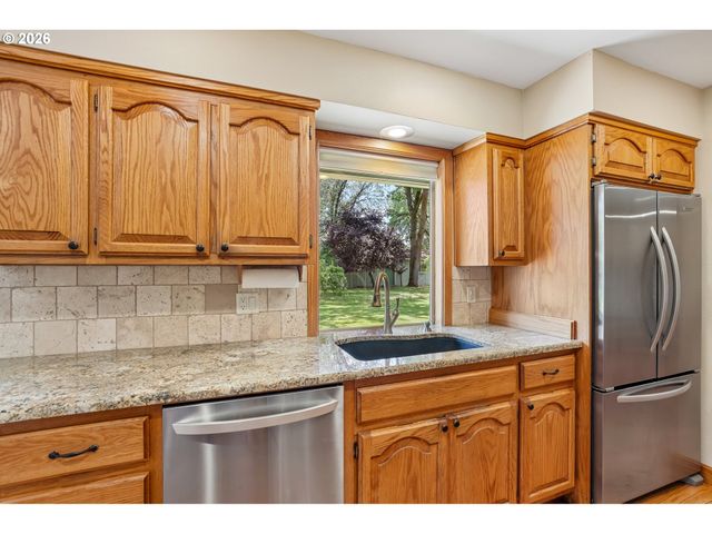 17605 Sw PHEASANT Ln, Beaverton, OR 97003