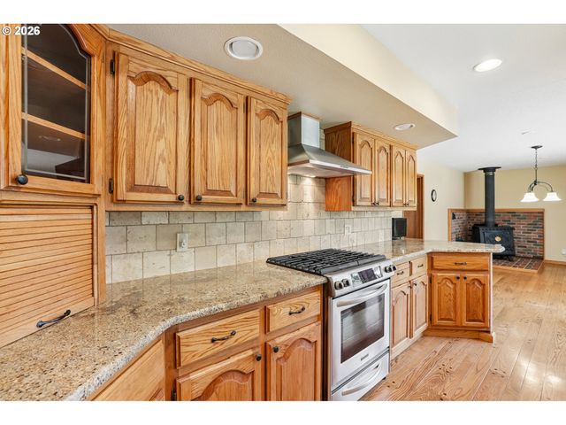 17605 Sw PHEASANT Ln, Beaverton, OR 97003