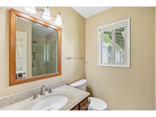 17605 Sw PHEASANT Ln, Beaverton, OR 97003