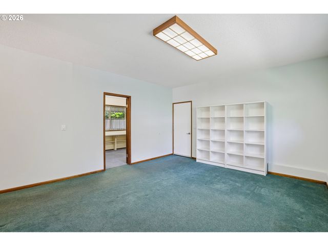 17605 Sw PHEASANT Ln, Beaverton, OR 97003
