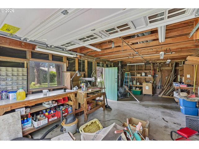 17605 Sw PHEASANT Ln, Beaverton, OR 97003
