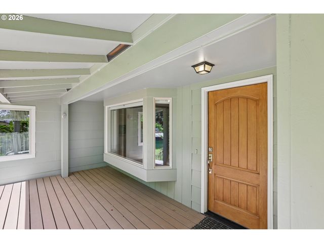17605 Sw PHEASANT Ln, Beaverton, OR 97003