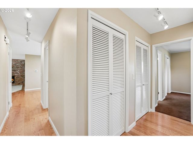 17605 Sw PHEASANT Ln, Beaverton, OR 97003