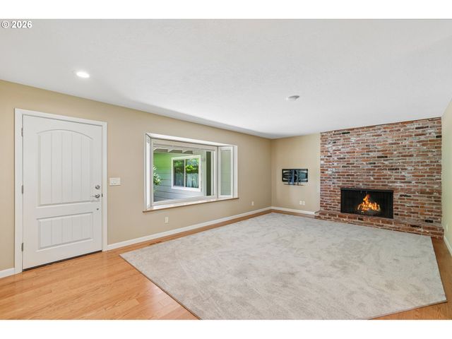17605 Sw PHEASANT Ln, Beaverton, OR 97003