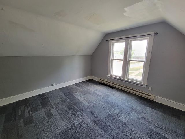 102 South Street, Waterloo, IA 50701