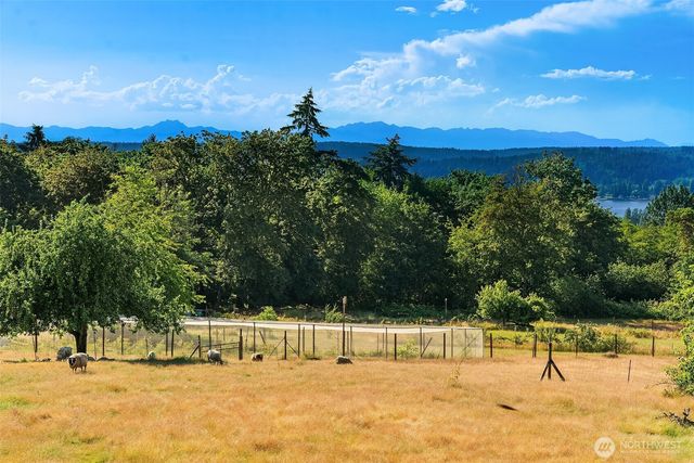 7206 SW 248th Street, Vashon, WA 98070