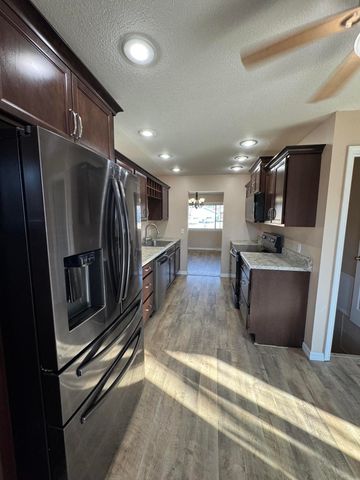 6735 N NELSON DR, Columbia, MO 65202