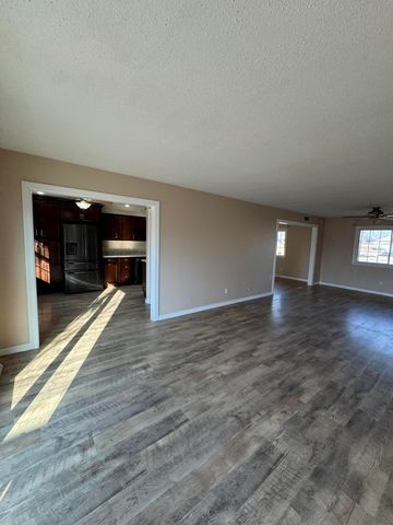 6735 N NELSON DR, Columbia, MO 65202