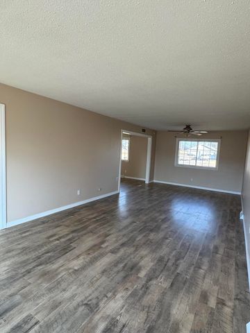 6735 N NELSON DR, Columbia, MO 65202