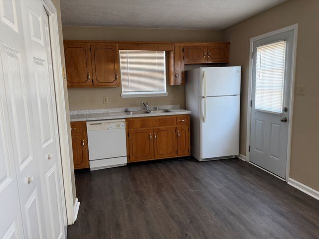 1026 Bush Avenue, Oak Grove, KY 42262