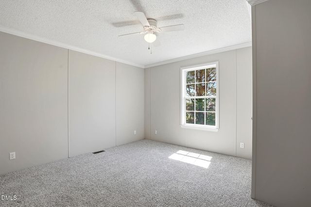 30 West Road, Angier, NC 27501