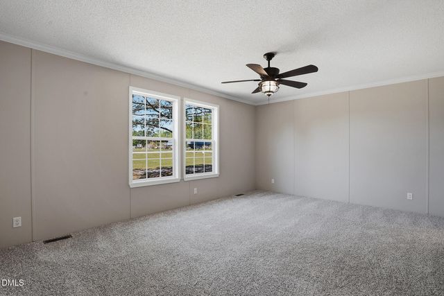 30 West Road, Angier, NC 27501