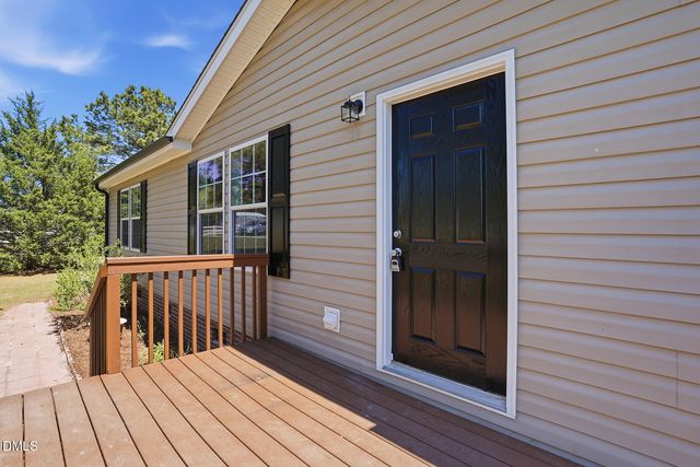 30 West Road, Angier, NC 27501